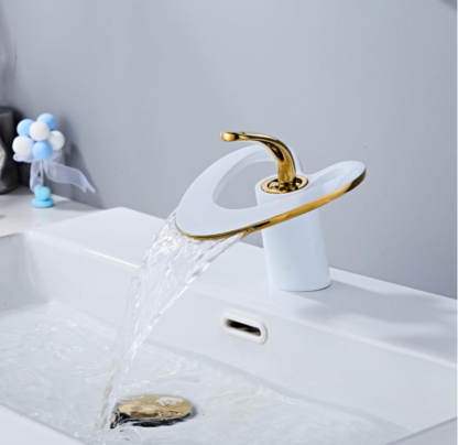 Grifo de baño blanco y dorado de un solo agujero y una sola llave – Diseño en forma de corazón 💛🚿 - Imagen 2