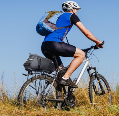 Bolsa trasera para bicicleta – 8L, impermeable, con correa de hombro - Imagen 7