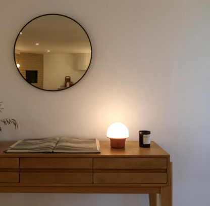 Lámpara de Mesa LED Recargable Color Rojo - Modelo Portobello con Luz Regulable para Dormitorio, Sala u Oficina 🌟✨ - Imagen 2