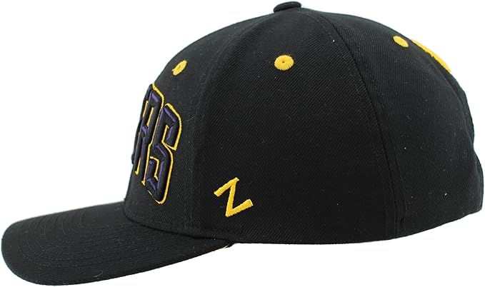 Gorra Snapback Ajustable Lakers Negra y Amarilla 🏀🧢 - Imagen 4