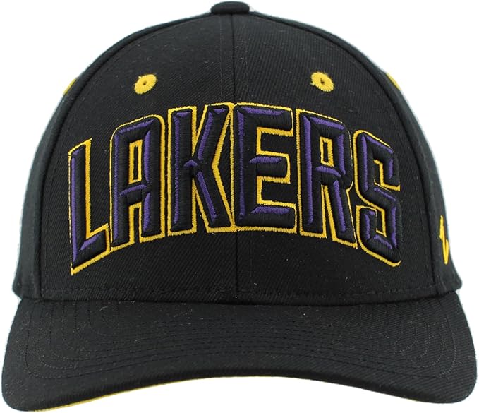 Gorra Snapback Ajustable Lakers Negra y Amarilla 🏀🧢 - Imagen 6